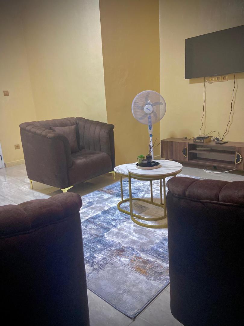 Séjour de l'appartement à Médine extension